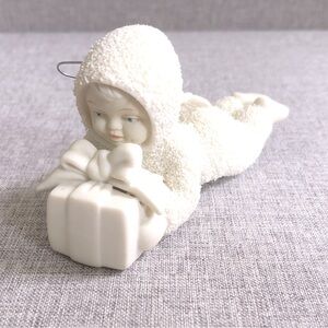 Snowbaby Baby Dolls Department 56 “Overnight Delivery” Christmas Ornament 4.5”